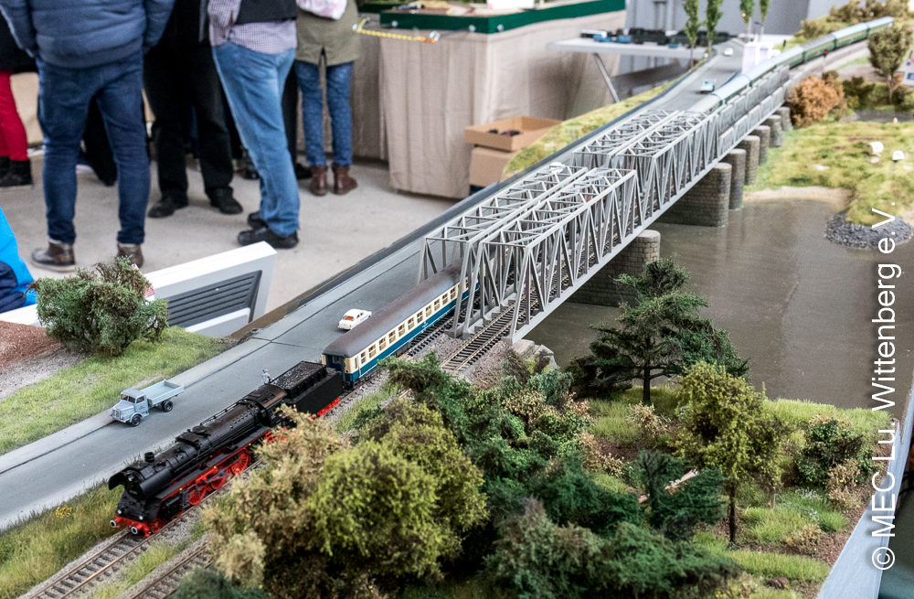 Spur TT Elbebrücke
